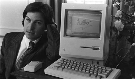 the extravaganza .: Apple = Steve Jobs. Where The Story Began