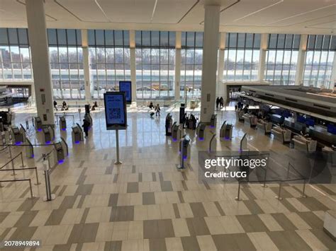 818 Self Check In Kiosk Stock Photos, High-Res Pictures, and Images ...