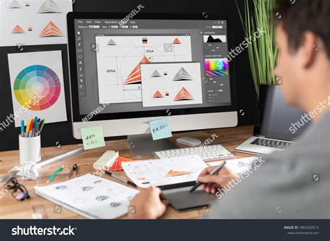 Toradh íomhá ar Graphhic Designer Drawing