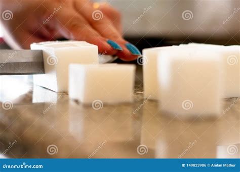 Toradh íomhá ar Soap Melting Machine