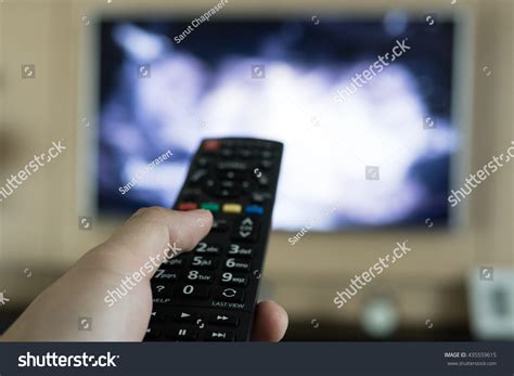 Tune in TV に対する画像結果