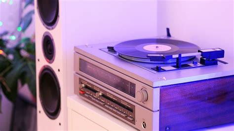 Toradh íomhá ar Vinyl Setup Conversation Room