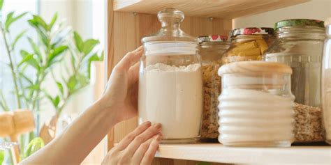 Afbeeldingsresultaten voor How to Store Flour Long-Term