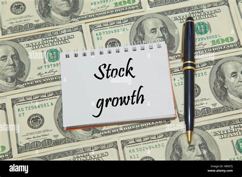 Toradh íomhá ar Grid Notebook Page Background