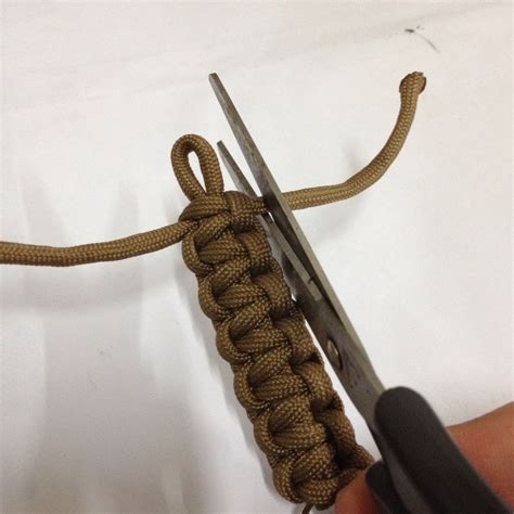 Simple Paracord Key FOB に対する画像結果