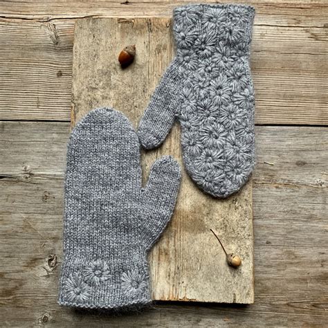 Toradh íomhá ar Mitten Kits