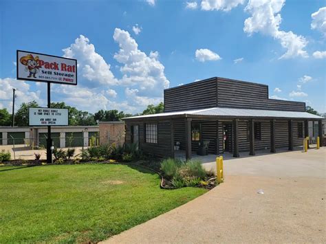 Self Storage Facilities with Hello Space Plus