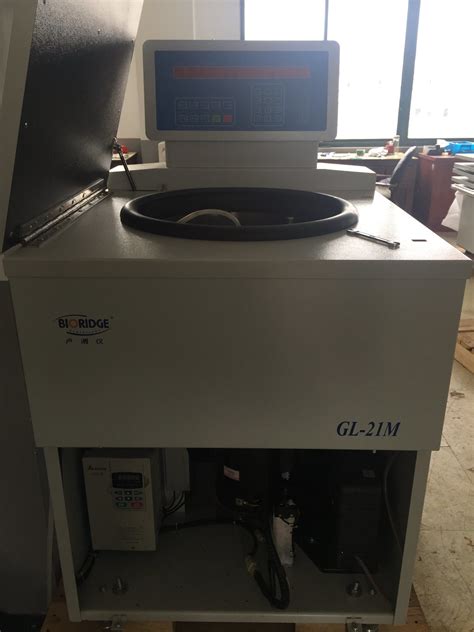 Toradh íomhá ar Continuous Flow Centrifuge