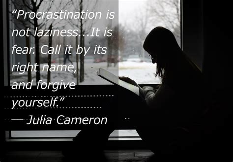 Toradh íomhá ar Procrastination Person