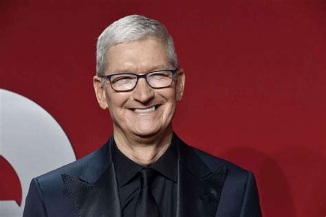 Tim Cook Net Worth に対する画像結果