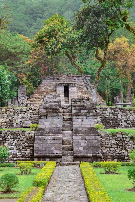 Pyramid Java Programe എന്നതിനുള്ള ഇമേജ് ഫലം