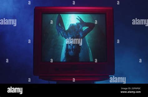 Creepy Old Film Footage に対する画像結果