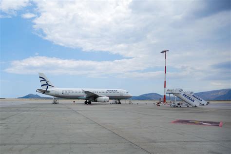 Bildergebnis für Delayed Airport