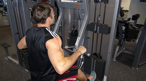 Toradh íomhá ar Pin Loaded Row Machine