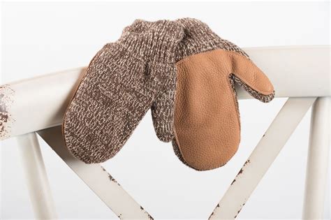 Toradh íomhá ar Diet Coke Wool Mittens