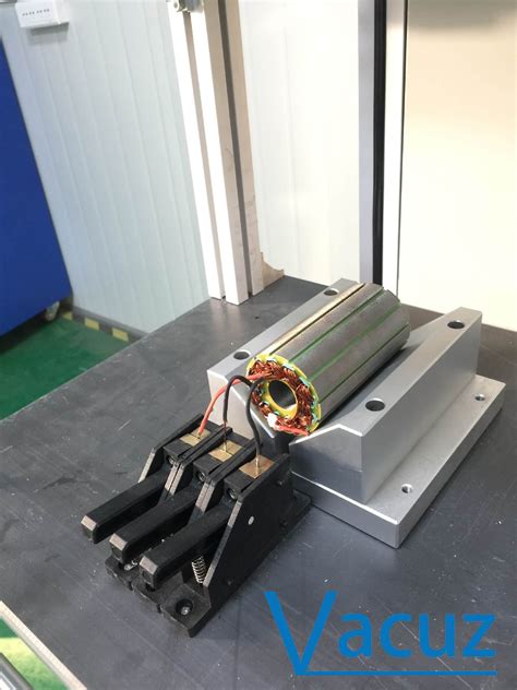 Toradh íomhá ar DC Motor Tapping Machine