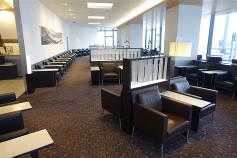 Ana First Class Lounge Narita に対する画像結果