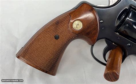 Colt Python 357 Magnum 4 Inch に対する画像結果