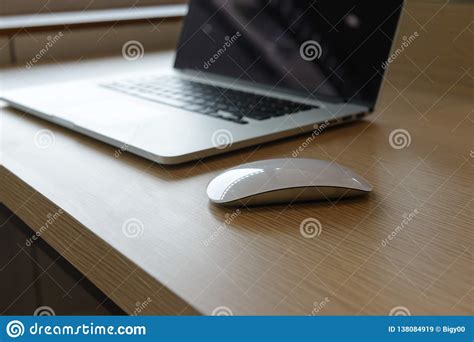 Mouse Computer at Floor に対する画像結果