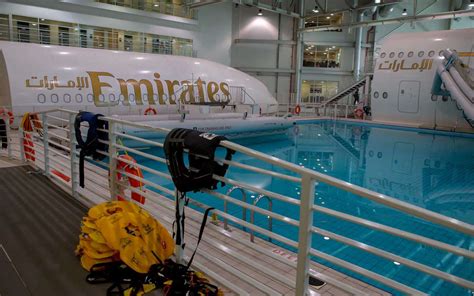 Toradh íomhá ar Airplane Pool