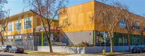 Toradh íomhá ar Watts Learning Center