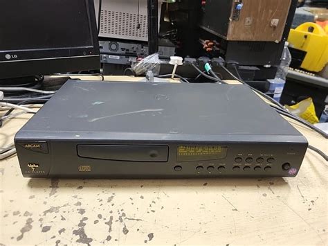 Toradh íomhá ar Ho Repairs Ram CD Player