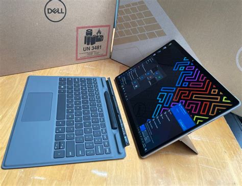 Latitude 7320 Detachable Tablet に対する画像結果