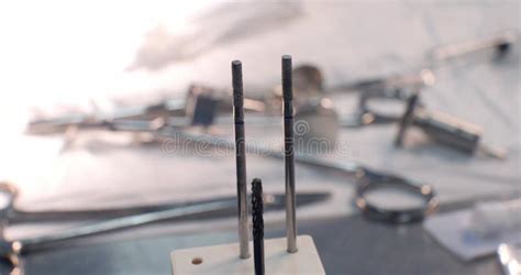 Afbeeldingsresultaten voor Back Table Operating Room Drawing