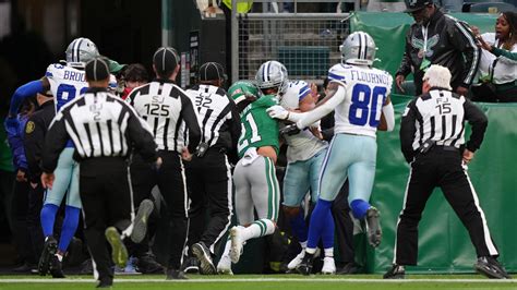 NFL Ejected に対する画像結果