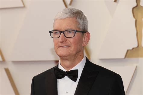 Toradh íomhá ar Tim Cook Impages