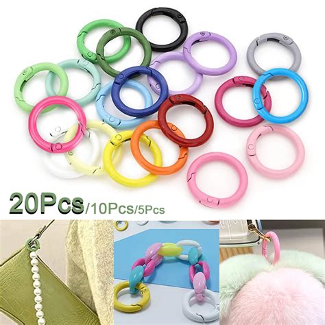 Toradh íomhá ar Spring Like a Key Ring