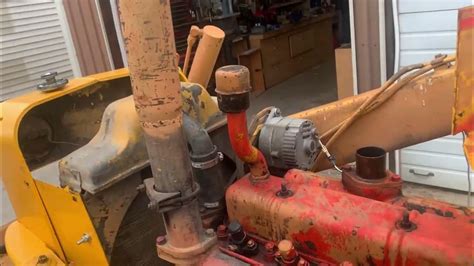 Toradh íomhá ar How to Replace Fuel Pump On 530 Case 188D Engine