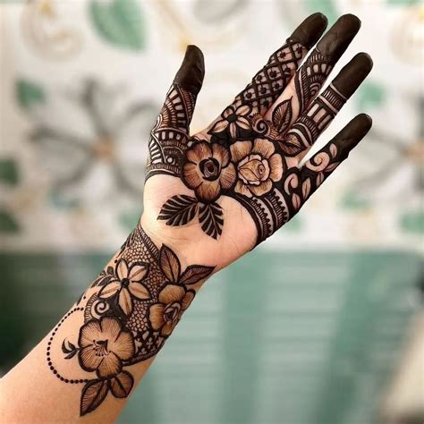 Image result for Mehndi Design Simple Front Hand
