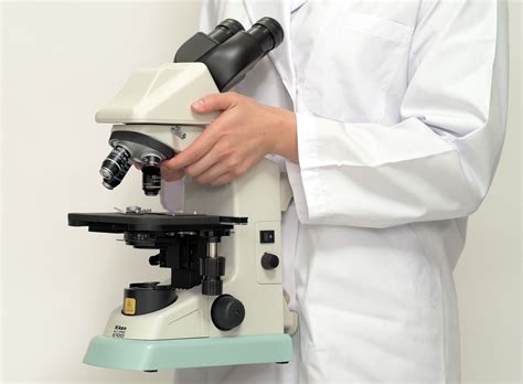 Afbeeldingsresultaten voor Hand Carry Microscope