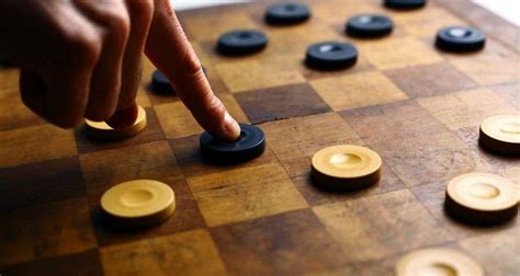 Checkers History に対する画像結果