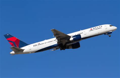 Delta 757 Plane に対する画像結果