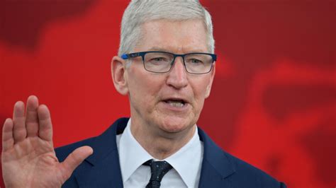 Afbeeldingsresultaten voor Tim Cook Reunion