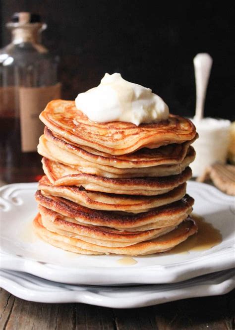 Afbeeldingsresultaten voor Pancakes with Whipped Cream