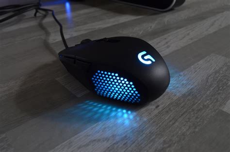 Résultat d’images pour Logitech G302 Prodigy
