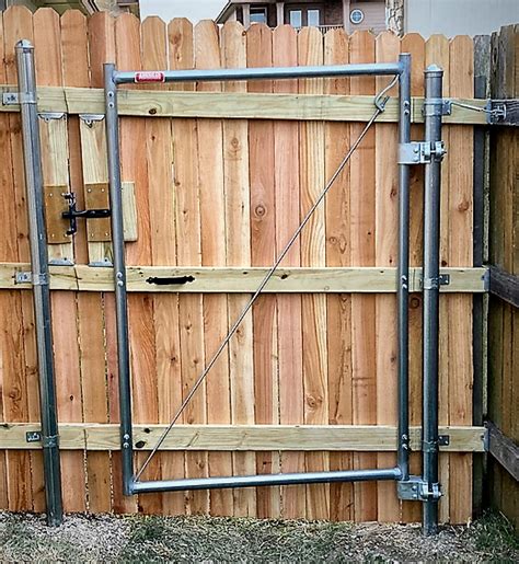 Afbeeldingsresultaten voor Metal-Frame Gate Opening Out