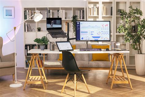 Toradh íomhá ar Computer Setup with Laptop