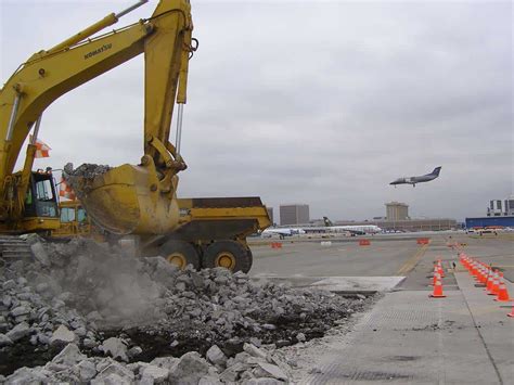 Runway Relocation and Center Taxiway Improvements at Los Angeles ...
