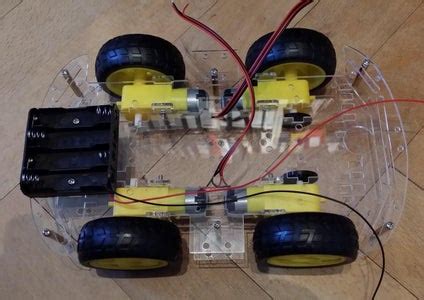Toradh íomhá ar Arduino Car Assembly