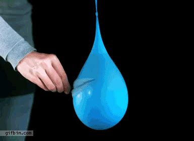 Toradh íomhá ar Water Balloon Slow-Motion