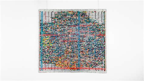 Toradh íomhá ar Microchip Drawing Colored