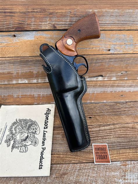 Image result for Colt Python Shoulder Holster 6