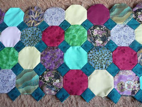 Afbeeldingsresultaten voor Octagon Quilt Block Pattern