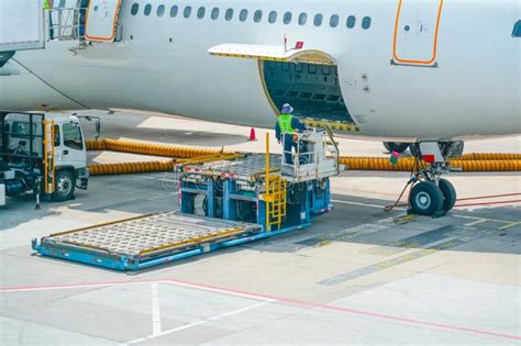 Toradh íomhá ar Automated Aircraft Loading