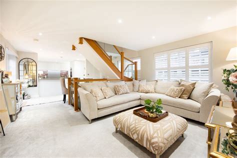 Afbeeldingsresultaten voor Outdated Carpet and Kitchen Examples