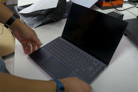 MSI Laptop Unbox に対する画像結果